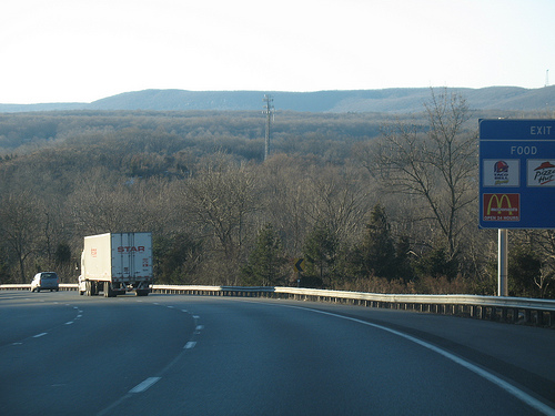 Blick von der I-80 zum Delaware Water Gap